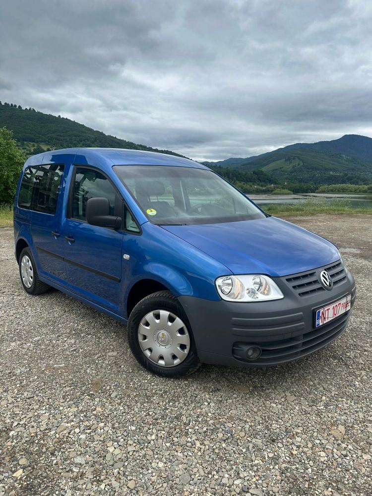 Vand VW Caddy life 5 locuri si aer conditionat