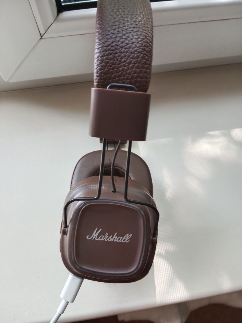 Marshall Major IV | Без Bluetooth, но звук