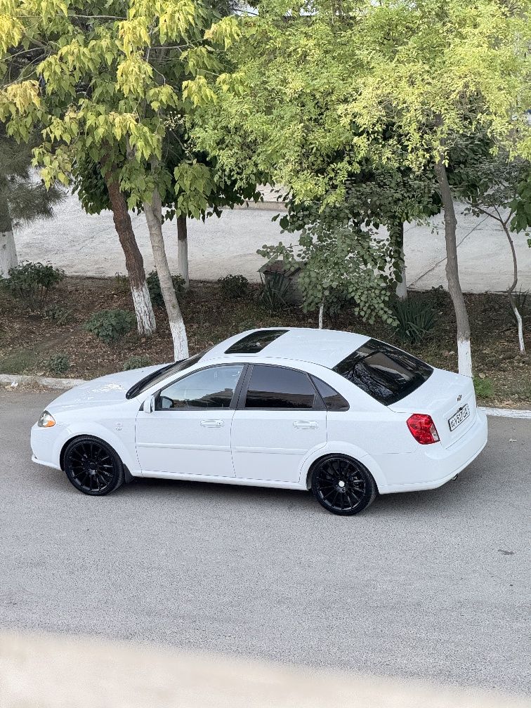 Gentra uchun diska r18