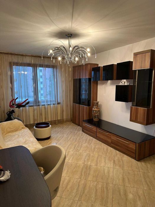 închiriez ap 3 camere | Brasov |  Calea București | 500 €/lună