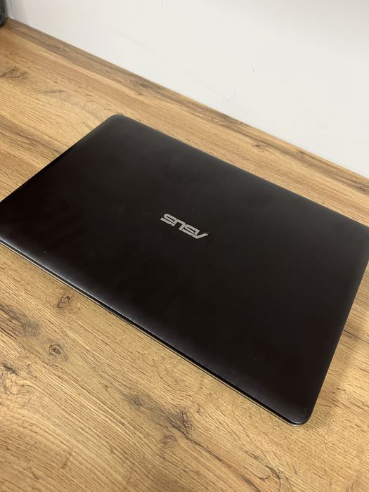 Ноутбук ASUS в отличном состоянии