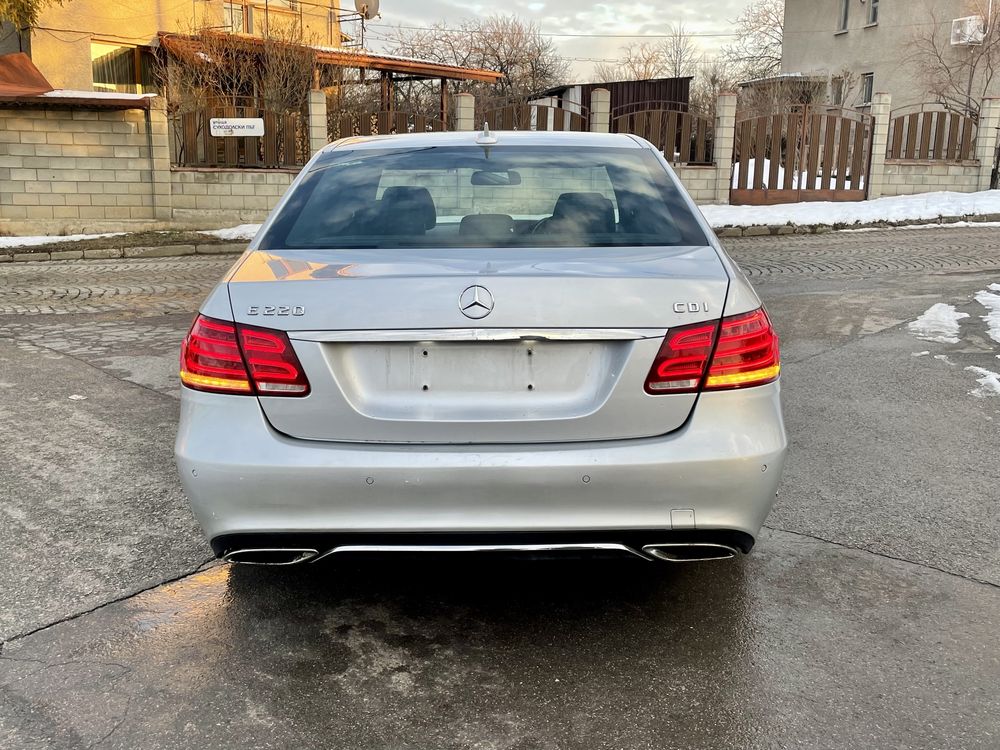 На ЧАСТИ  Mercedes Е 220 CDI W212 FACE седан 2013г OM 651 170кс