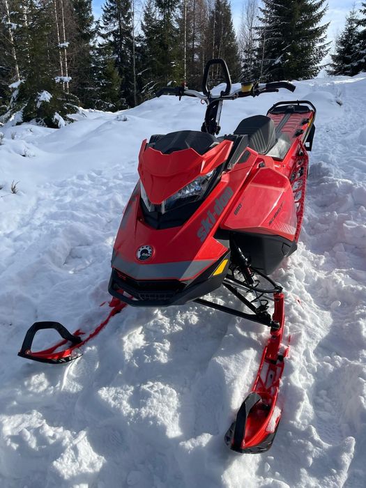 Vand snowmobil Ski-Doo Summit X 850 2018