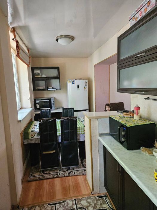 У Метро Новза 3/3/4 Кирпич 70кв² Балкон 2х6