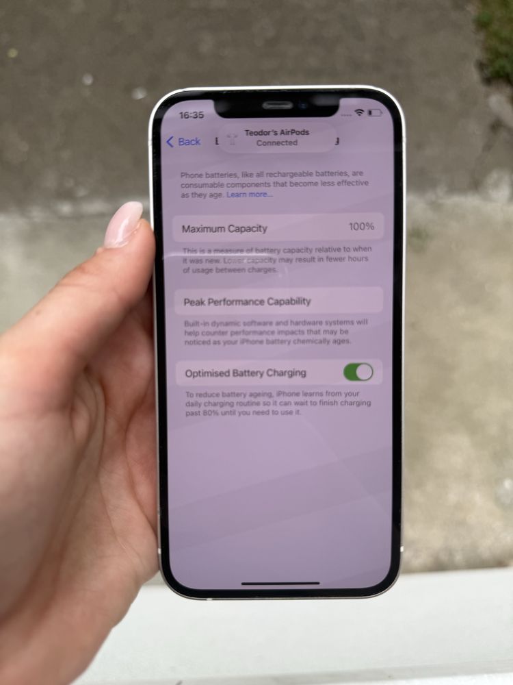 Продавам Iphone 12 в безупречно състояние
