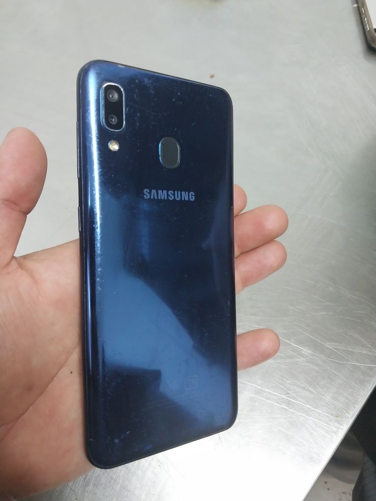 Samsung A20/ 32 xolati yaxshi