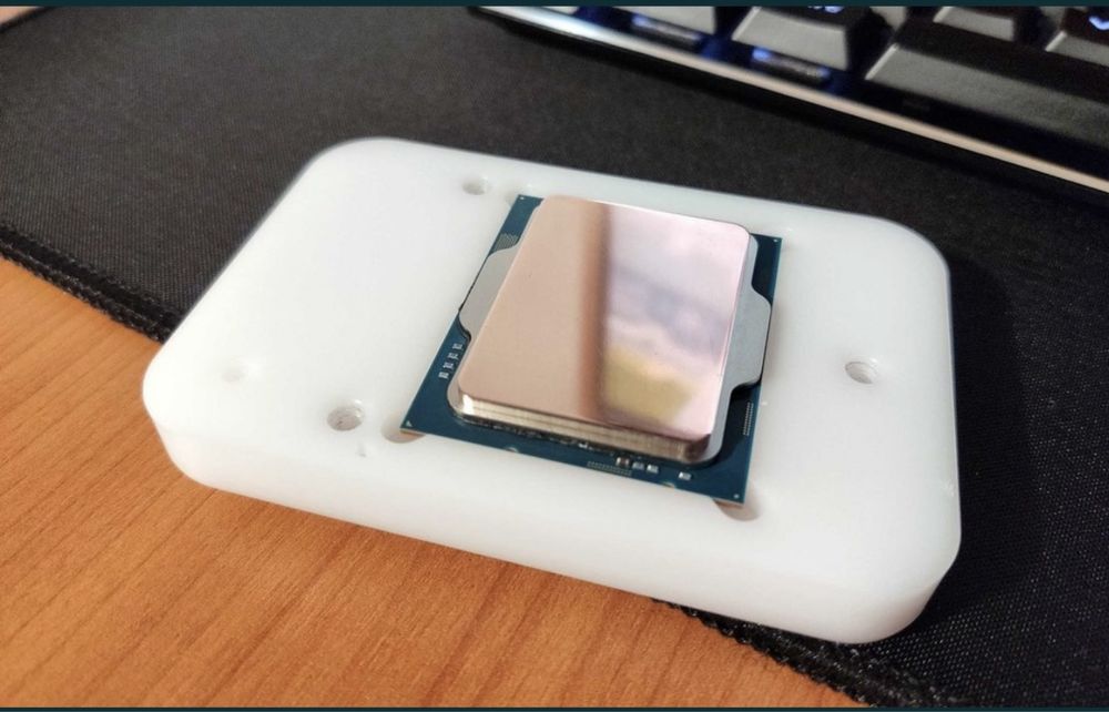 Procesor Intel I9 13900KS cu delid realizat