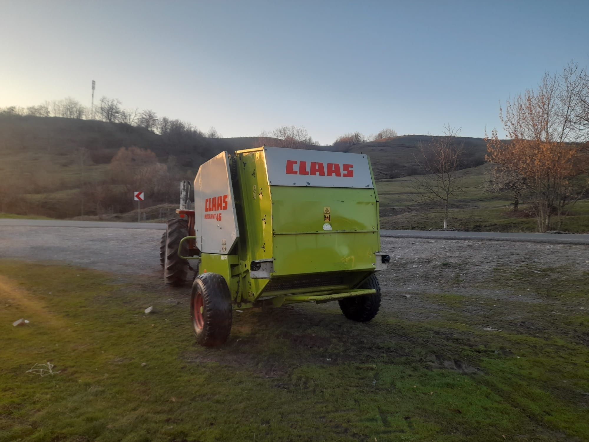 Vând presă de balotat Claas 46