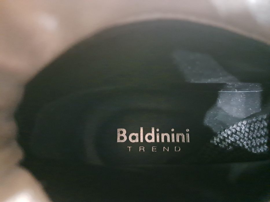 Vand botine dama cu talpa intreaga