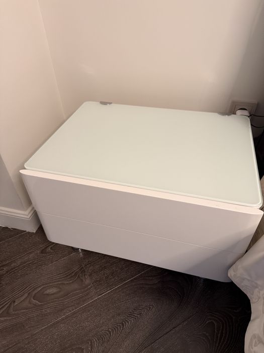 2 тумбочки 58*40*42см