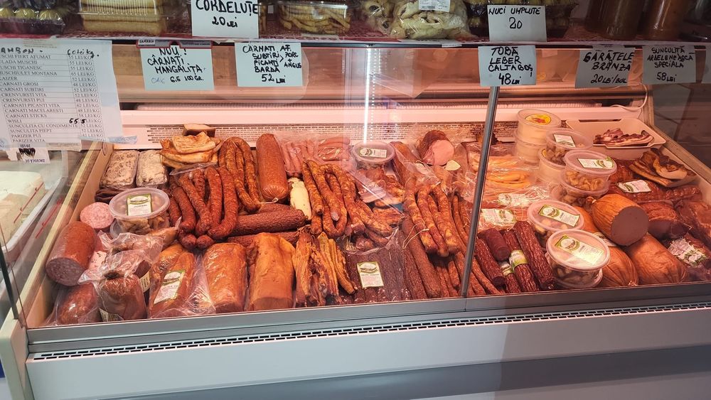 Vând 2 vitrine geam drept Igloo