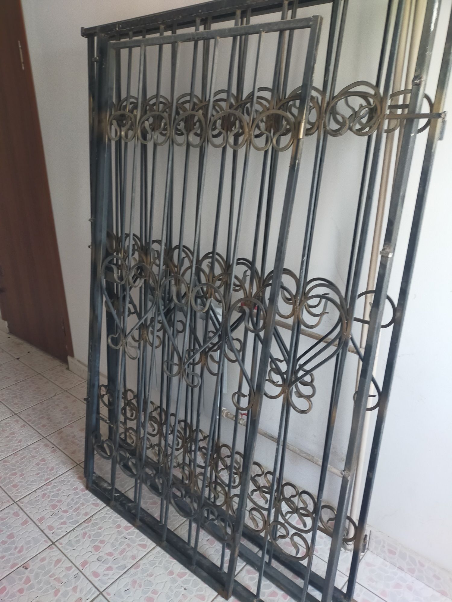 Продам Решетки б/у