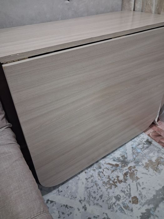 Продам стол раздвижной