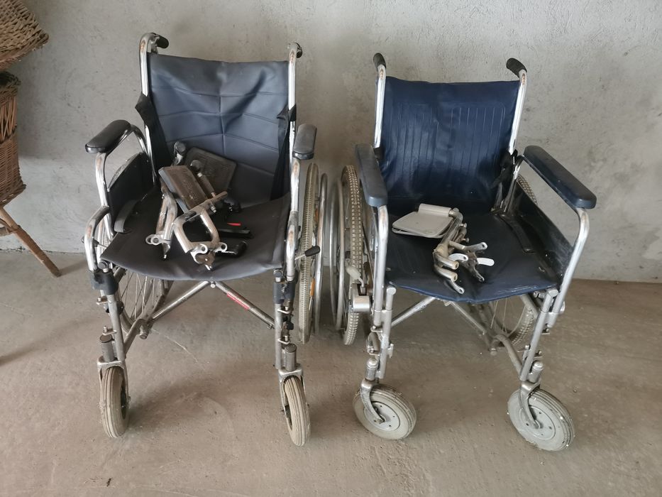 Cărucior handicap / invalizi, cadru ajutator / rolator