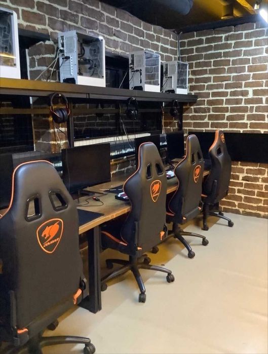 Продается компьютерный клуб в центре города