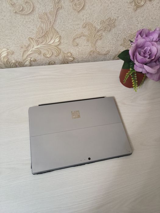 Microsoft Surface Pro 5 Platinum