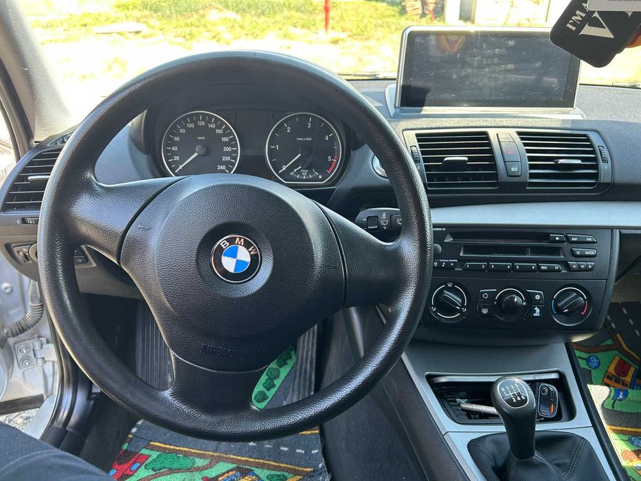 BMW Seria 1 118d E87 2006, 2.0 TDI, 122 CP, manuală, acte la zi