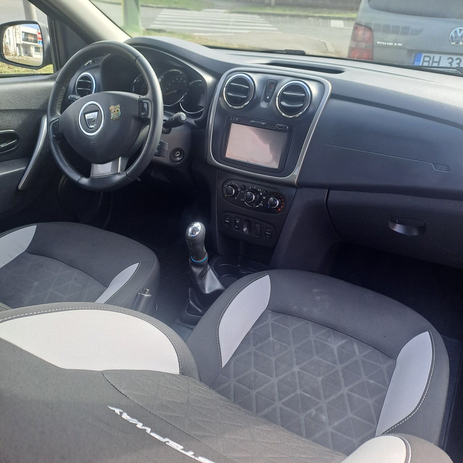 Închiriez/ Rămânere Sandero Stepway