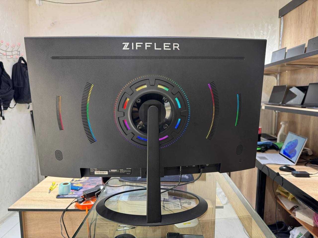 Монитор ZIFFLER 32 CURVED 32" FullHD 144Гц Подцветка RGB!