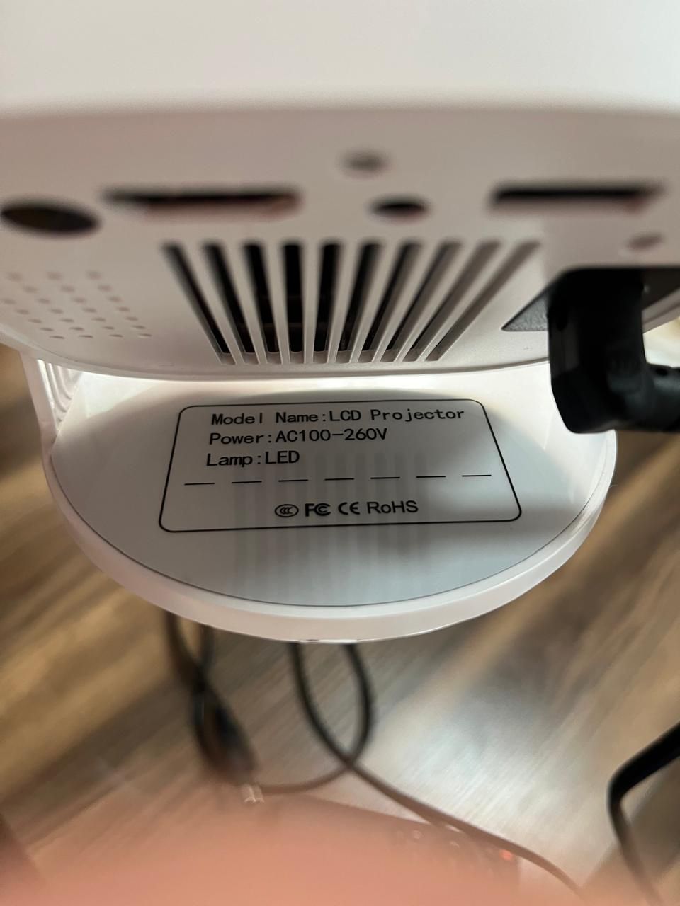 Продам проектор Android tv