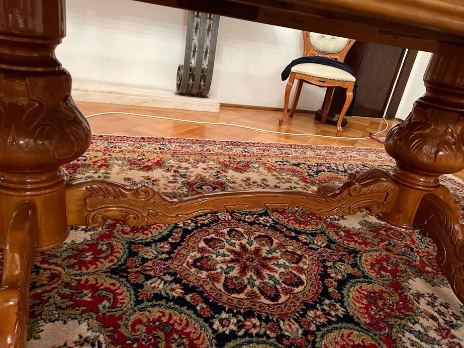 Masa dinning lemn masiv de nuc