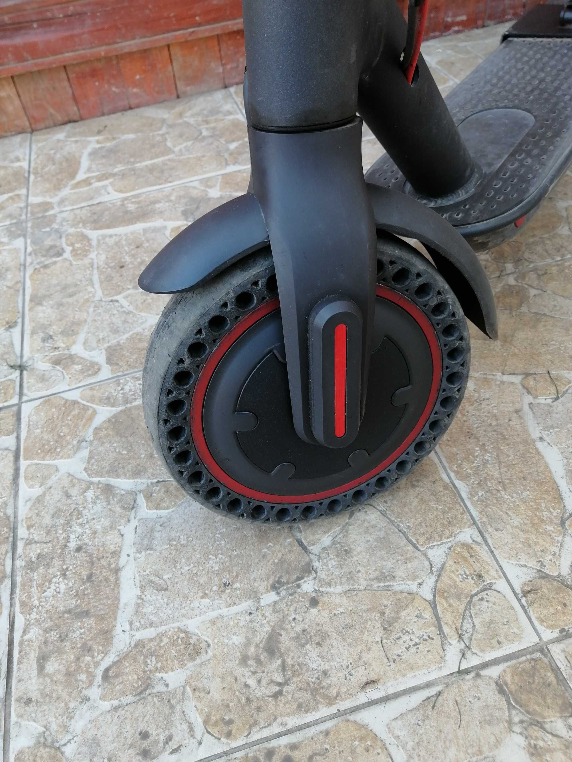 Trotineta electrica xiaomi m365 pro