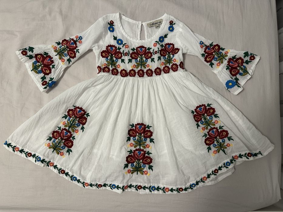 Rochie traditionala / populara fetite 2 ani