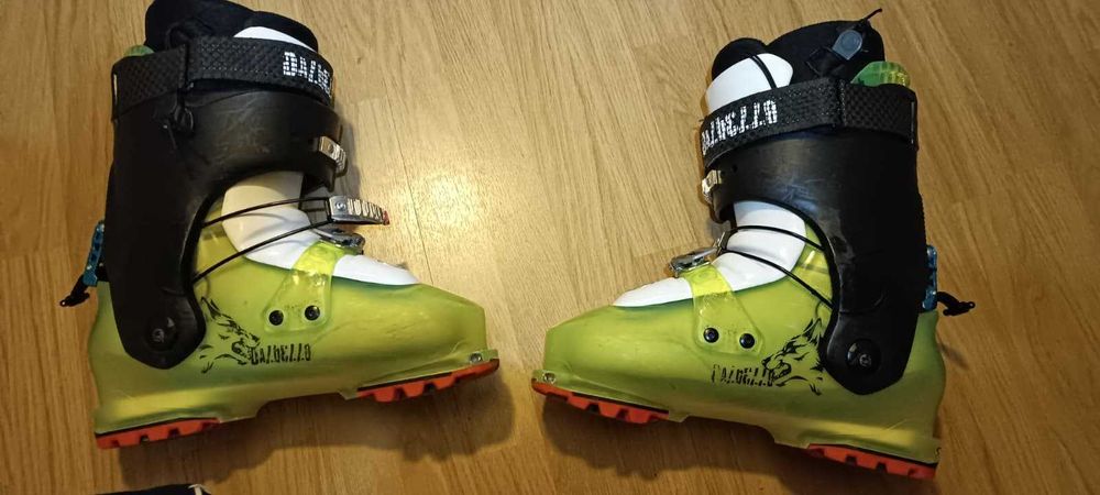 Clapari Dalbello Lupo Ti pentru schi de tura sau freeride