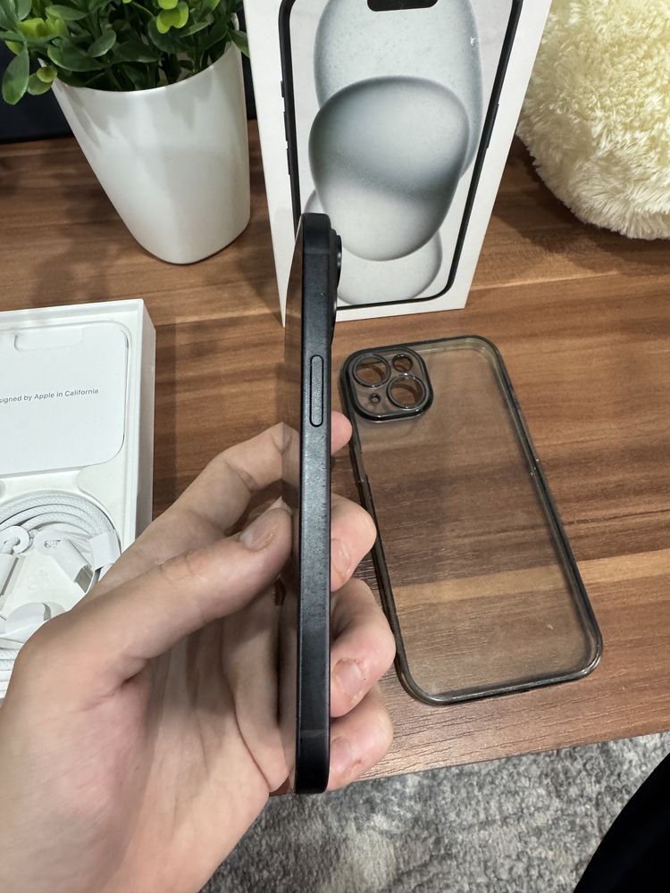 IPhone 15 128GB 89% аккум в отличном состояние