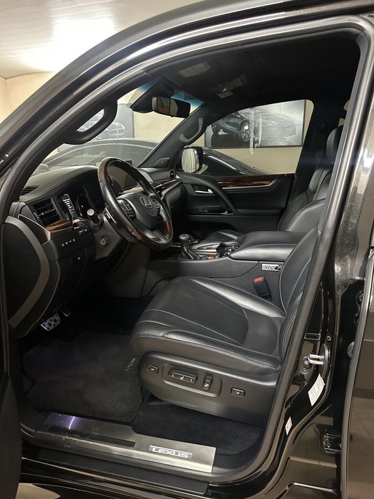 Продаю LEXUS  LX 570