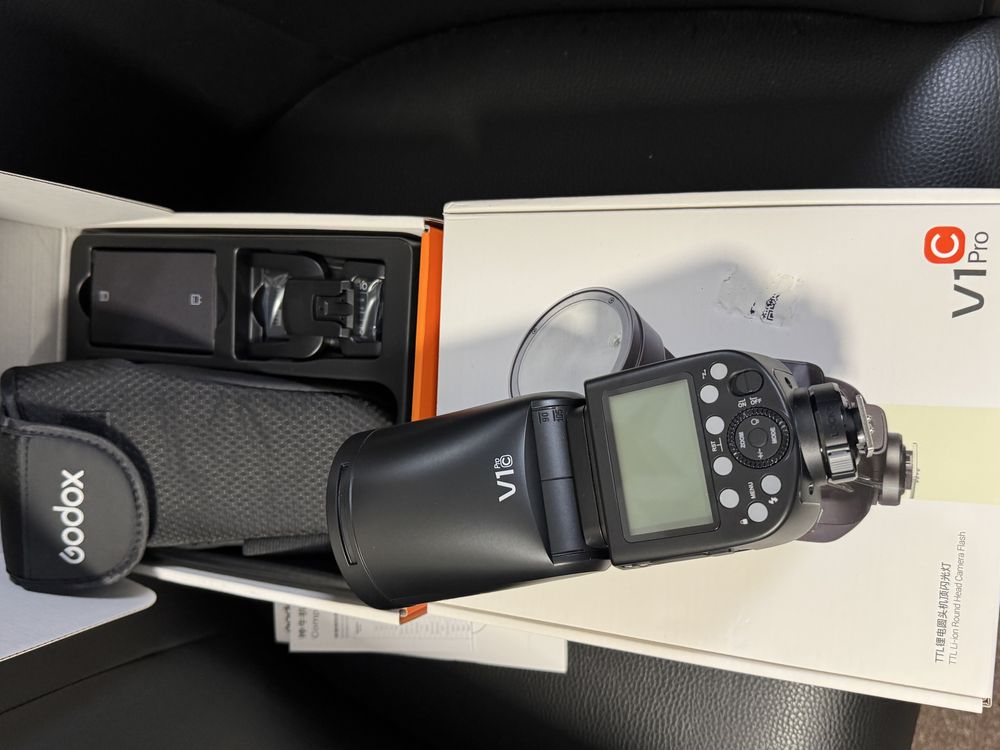 Godox GD-V1PRO-C Flash pentru Canon sau Sony / Nou - Sigilate |