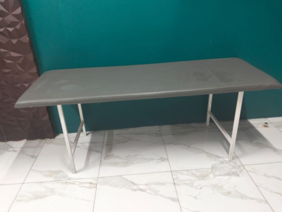 Стол кушетка шкаф