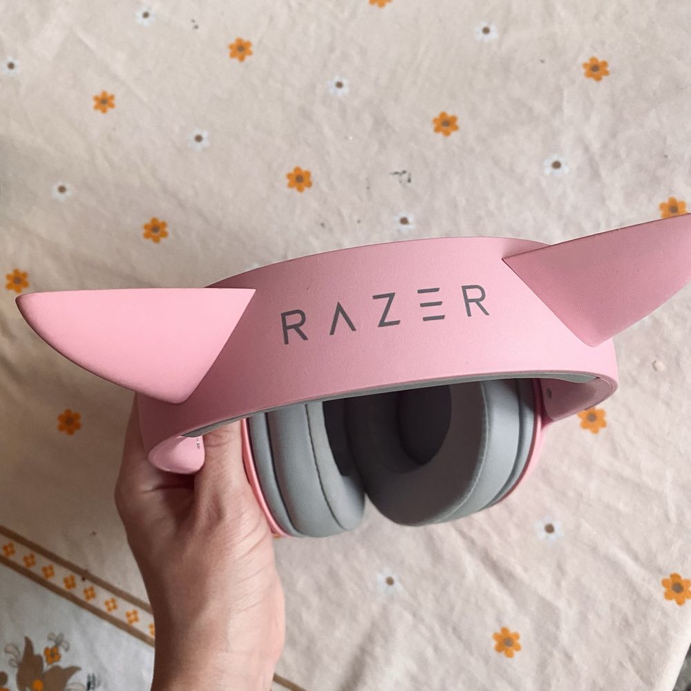 Гейминг слушалки Razer Kraken BT Kitty Edition