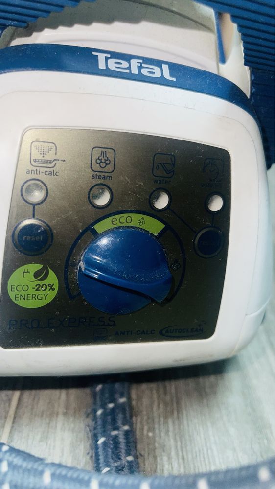 Паровой утюг  Tefal