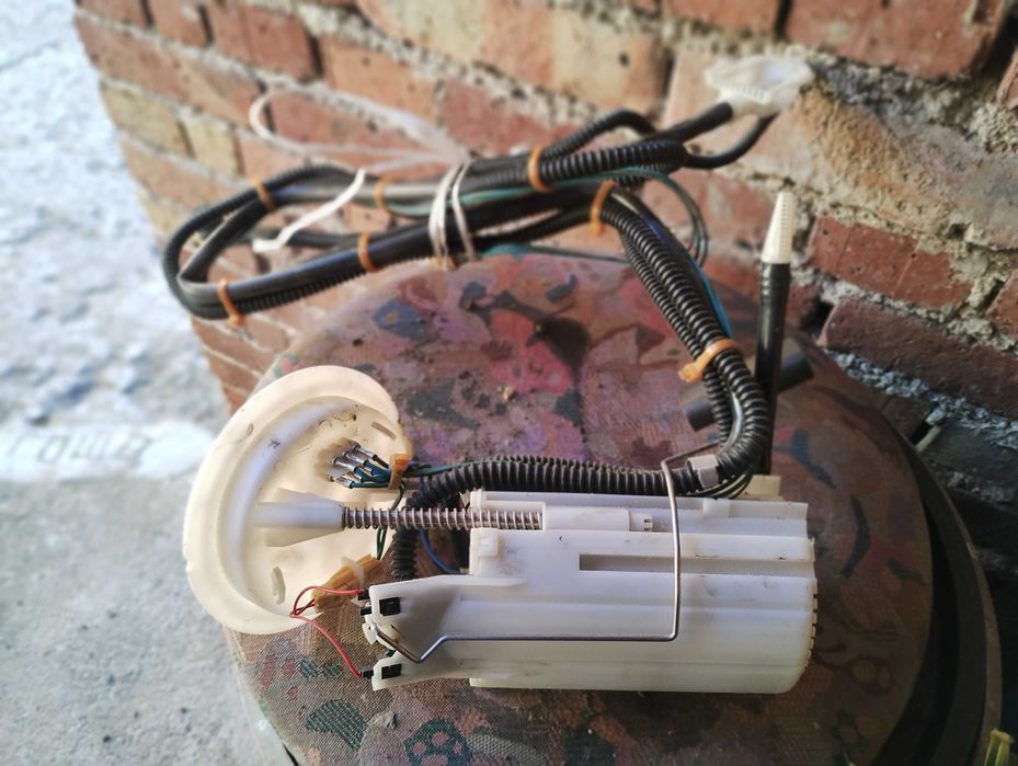 БМВ Е60 2,2мотор бензин 170к.с на части