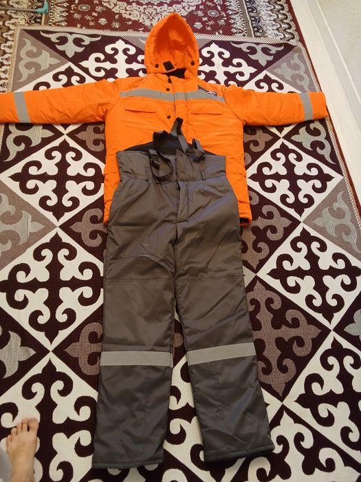 Продюсер спец одежу