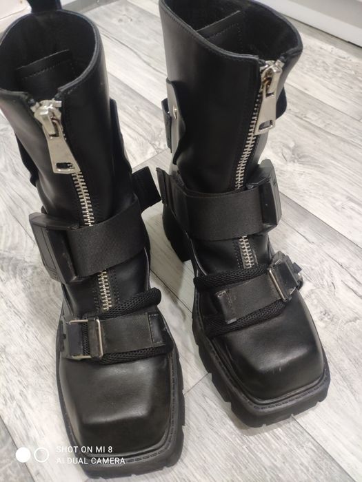 Продам осенние сапоги