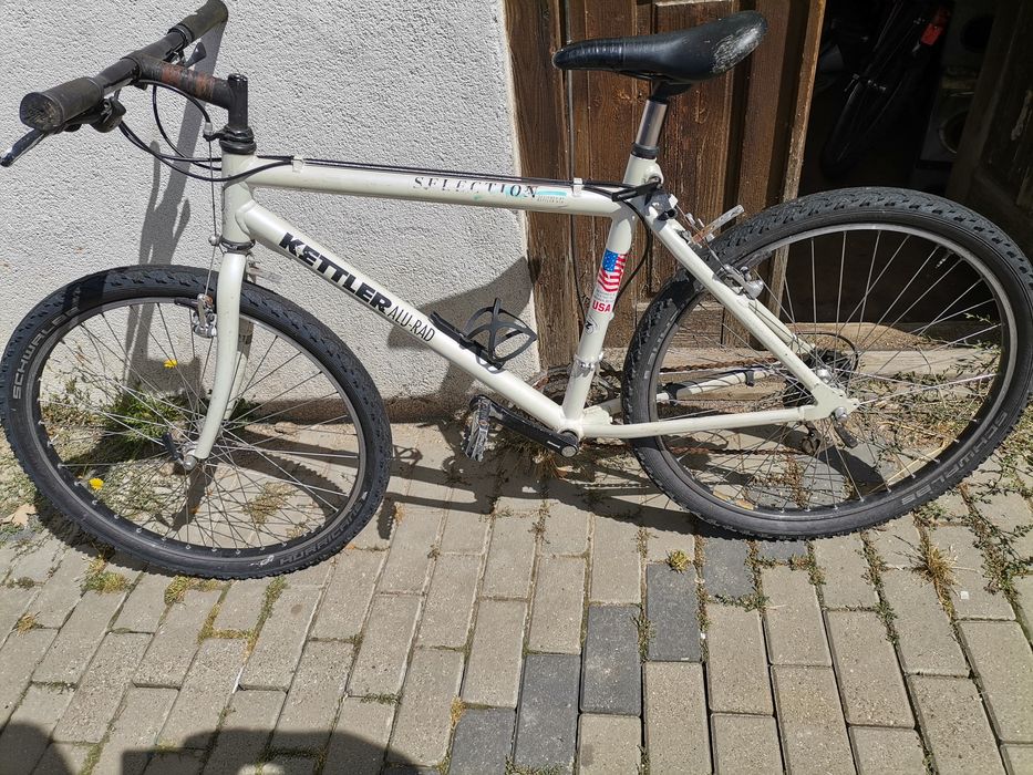 Bicicleta Mountain bike Germania 21 viteze, roti 26 perfect  ok