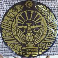 Золотой герб Узбекистана