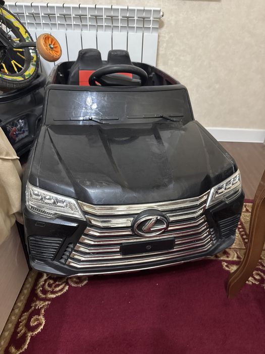 Продается машина на пульте