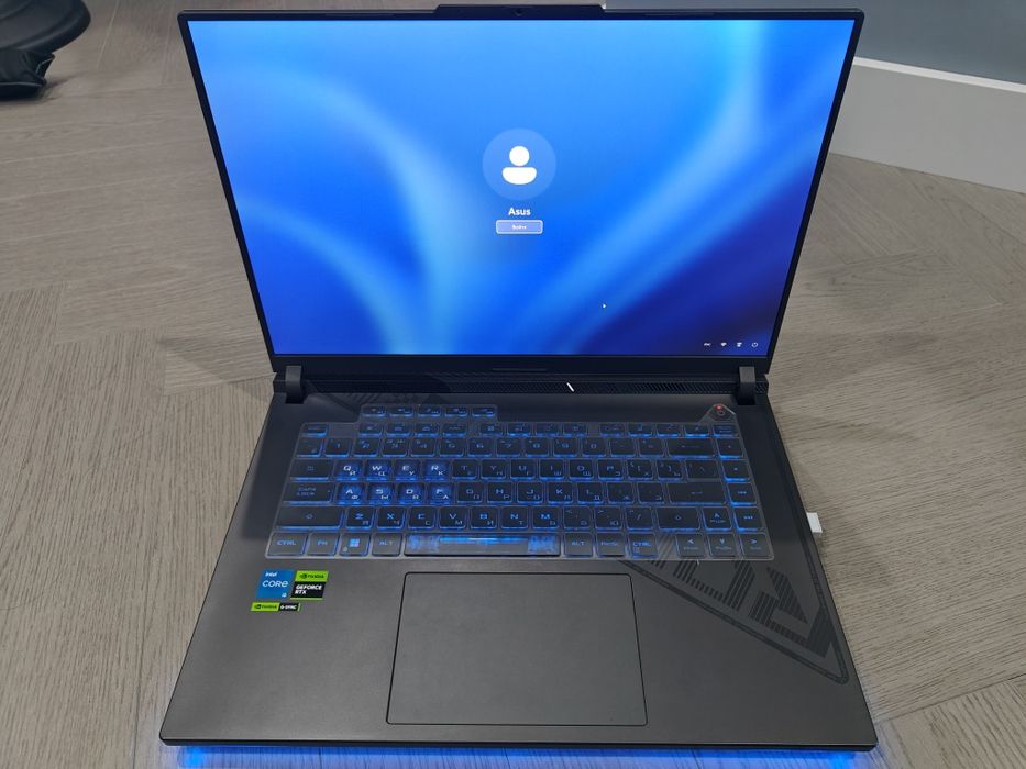 Продам Asus rog strix, 165 гц,rtx 4050