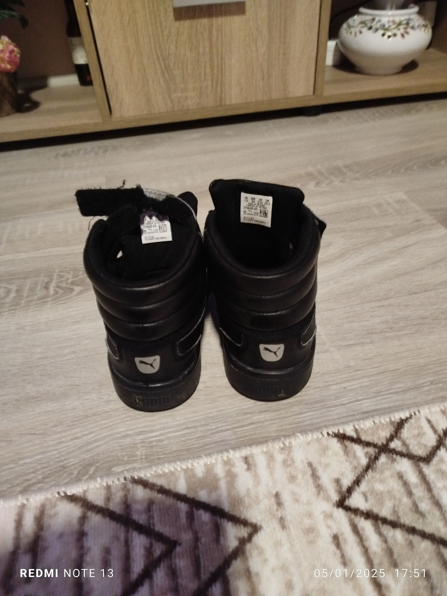 Продавам оригинални обувки на puma