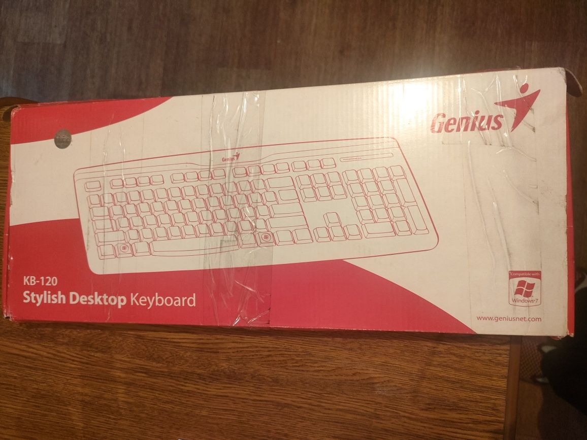 Клавиатура Cenius KB 120  Отличная проводная клавиатура.
