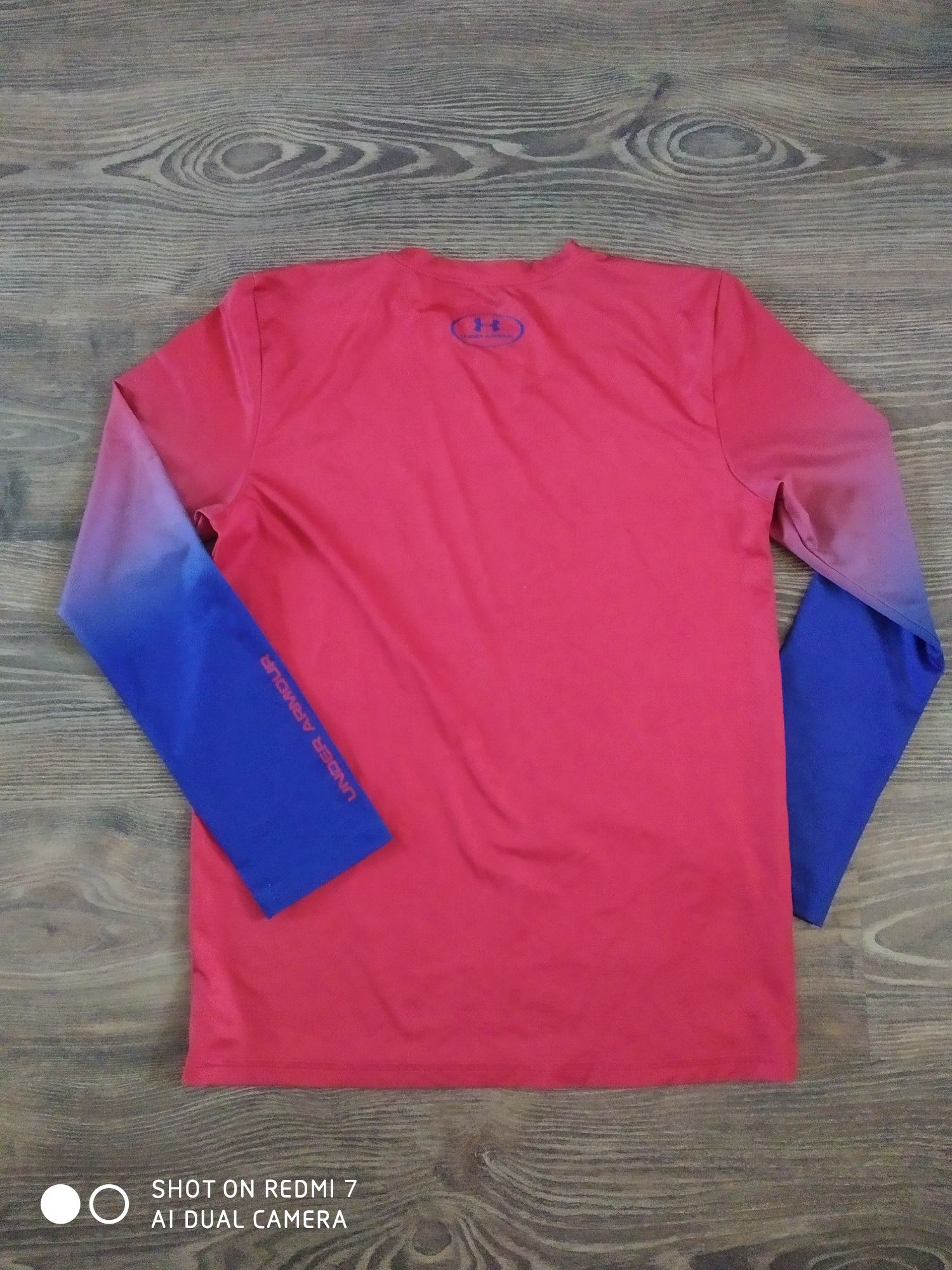 Блузи NIKE, UNDER ARMOUR  цена 20 лв