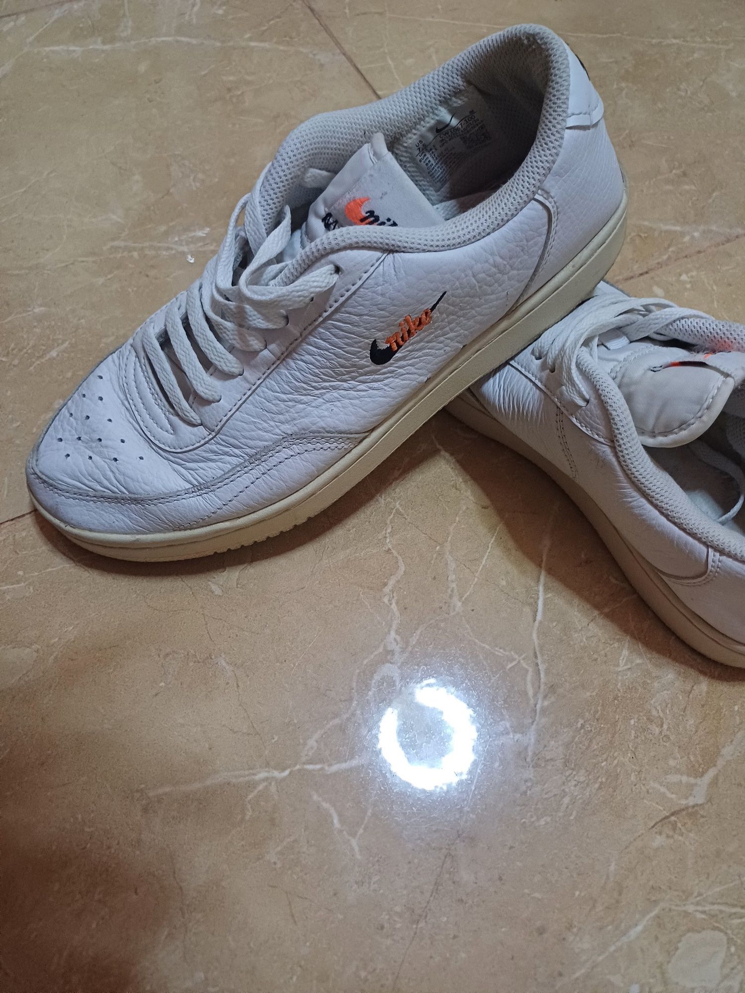 Adidași damă mărimea 38.5