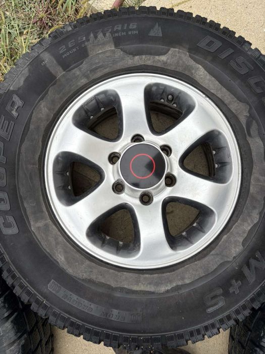Продавам Джанти с гуми 265/75 R16