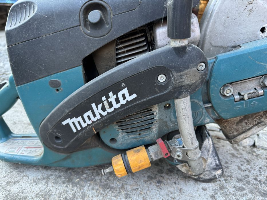 Бензинов ъглошлайф-фугорез Makita EK8100