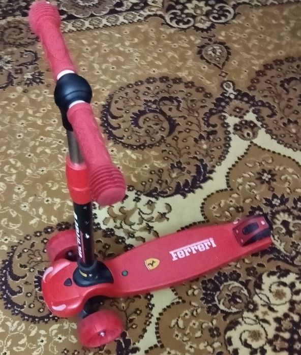 Продается Детский самокат