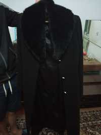 Пальто шикарное женское,,Турция",НОВОЕ,качество,чёрное с мехом