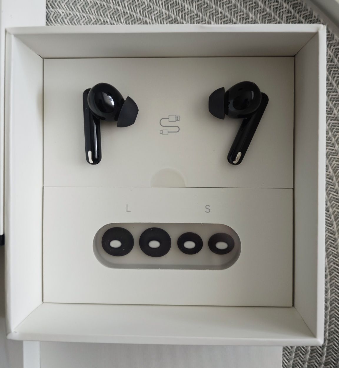 Безжични Bluetooth слушалки Oppo Enco Free 2